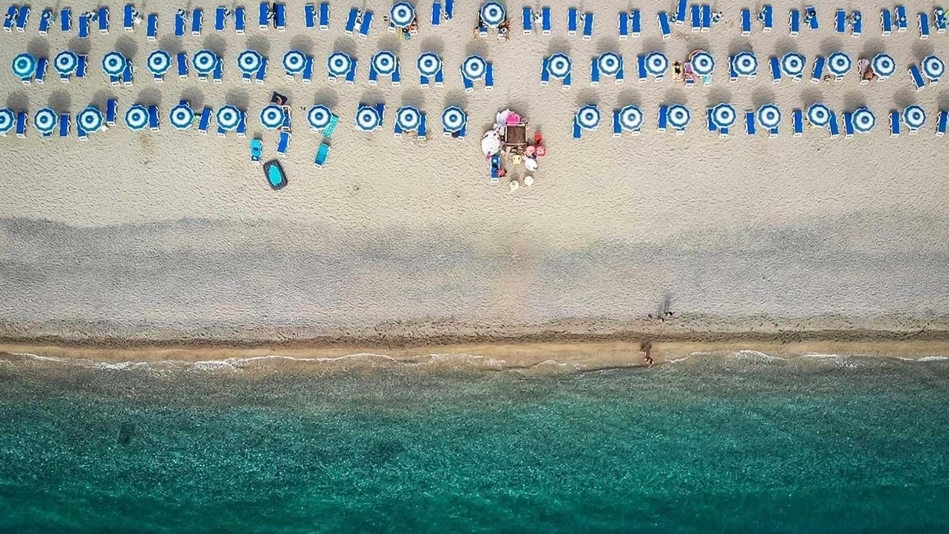 Club Esse Aquilia Beach Village Badolato Marina Exteriör bild