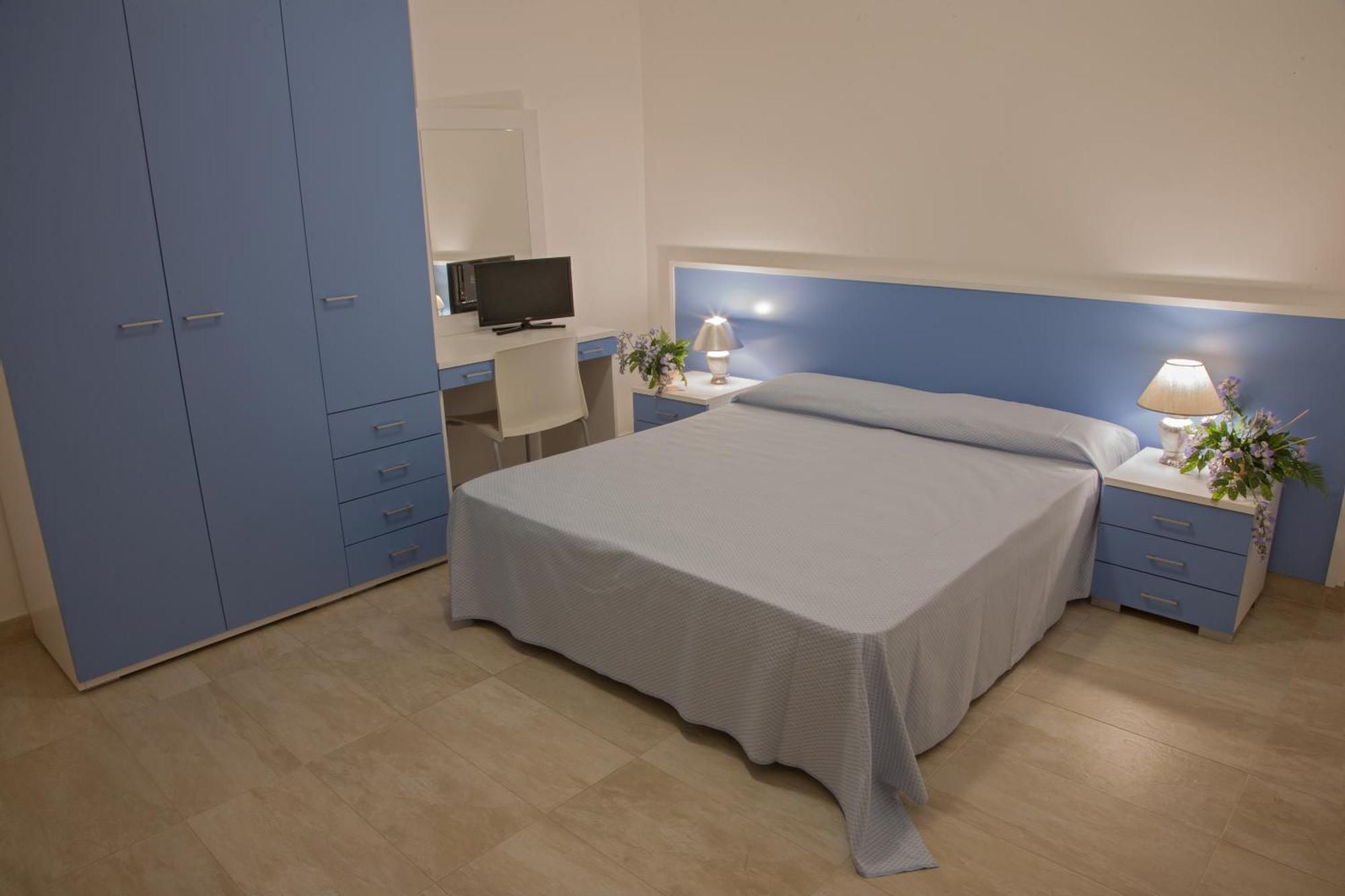 Club Esse Aquilia Beach Village Badolato Marina Exteriör bild